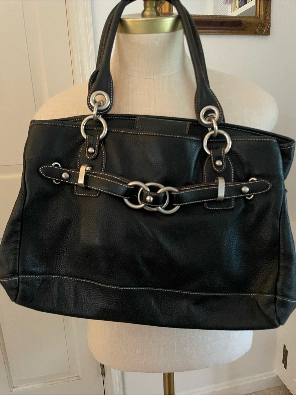Wilsons Leather Black Tote with Silver Rings